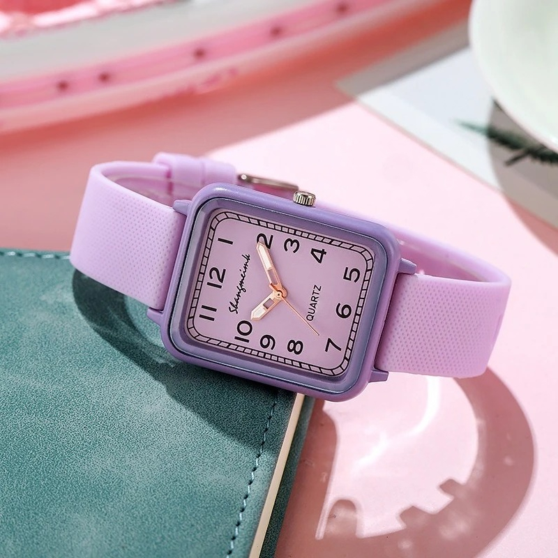 Fashion Rectangle Dial Ladies  - Silicone Band Women 评论和价格