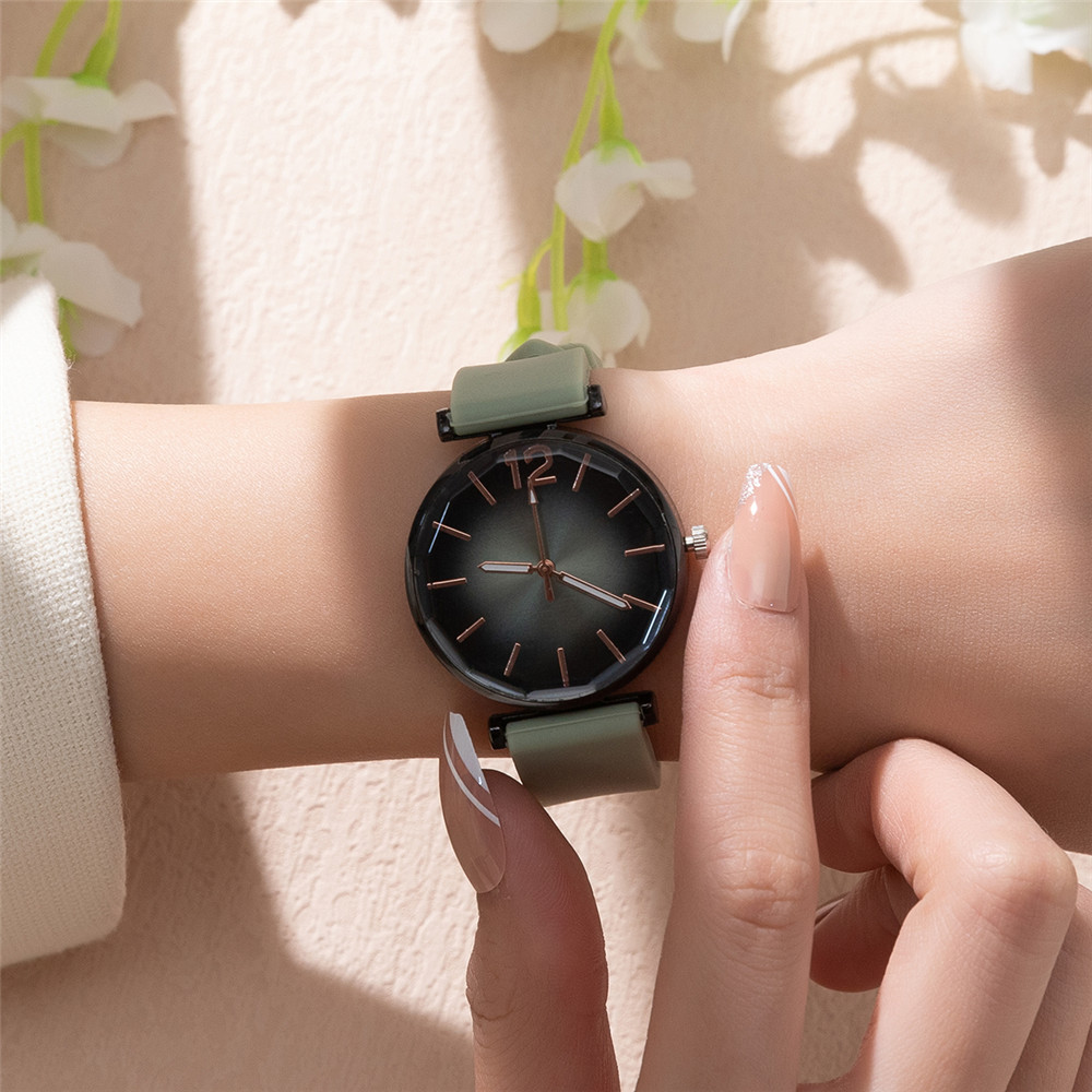 Fashion Ladies Sports Simple B - Silicone Band Women 评论和价格