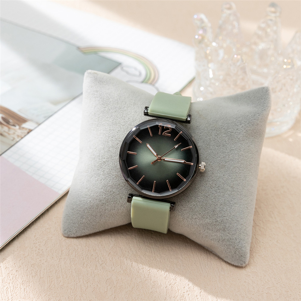 Fashion Ladies Sports Simple B - Silicone Band Women 评论和价格